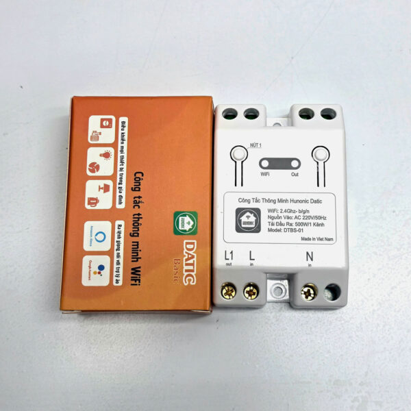 Công tắc Datic Basic Hunonic, hàng do Việt Nam sản xuất, phù hợp với lưới điện và nhu cầu người dùng Việt